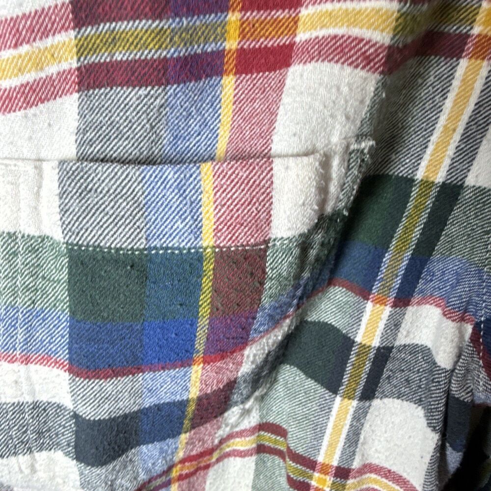 American Eagle Outfitters Men's L Cotton Flannel Classic Fit Plaid Shirt Pockets - Picture 6 of 8